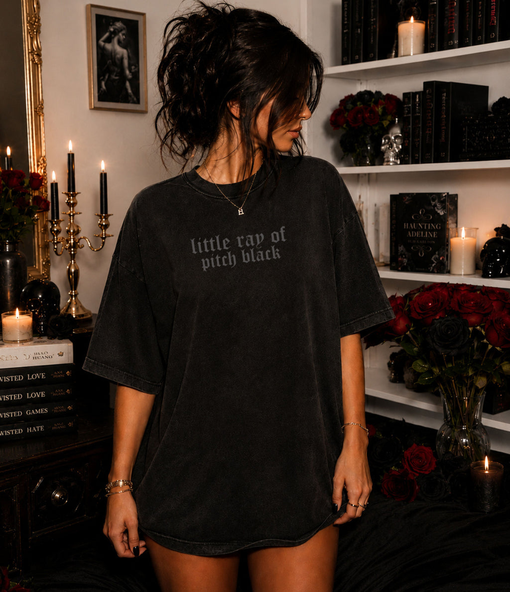 Little Ray of Pitch Black Organic In Conversion Women's Oversized T-shirt | SOL'S Boxy Women 03807 Deep Black